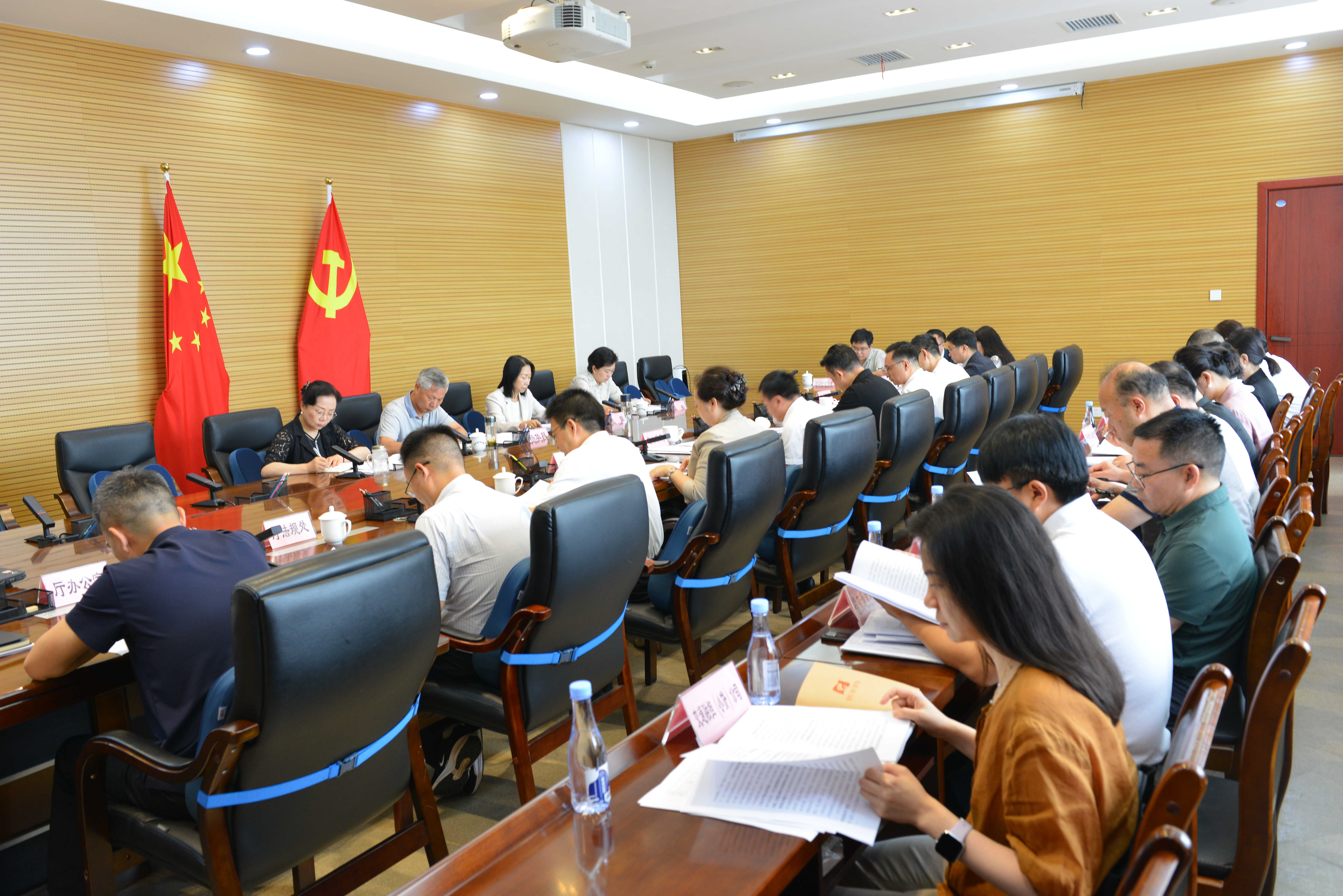 省交通运输厅党委召开深入贯彻中央八项规定精神学习教育推进会