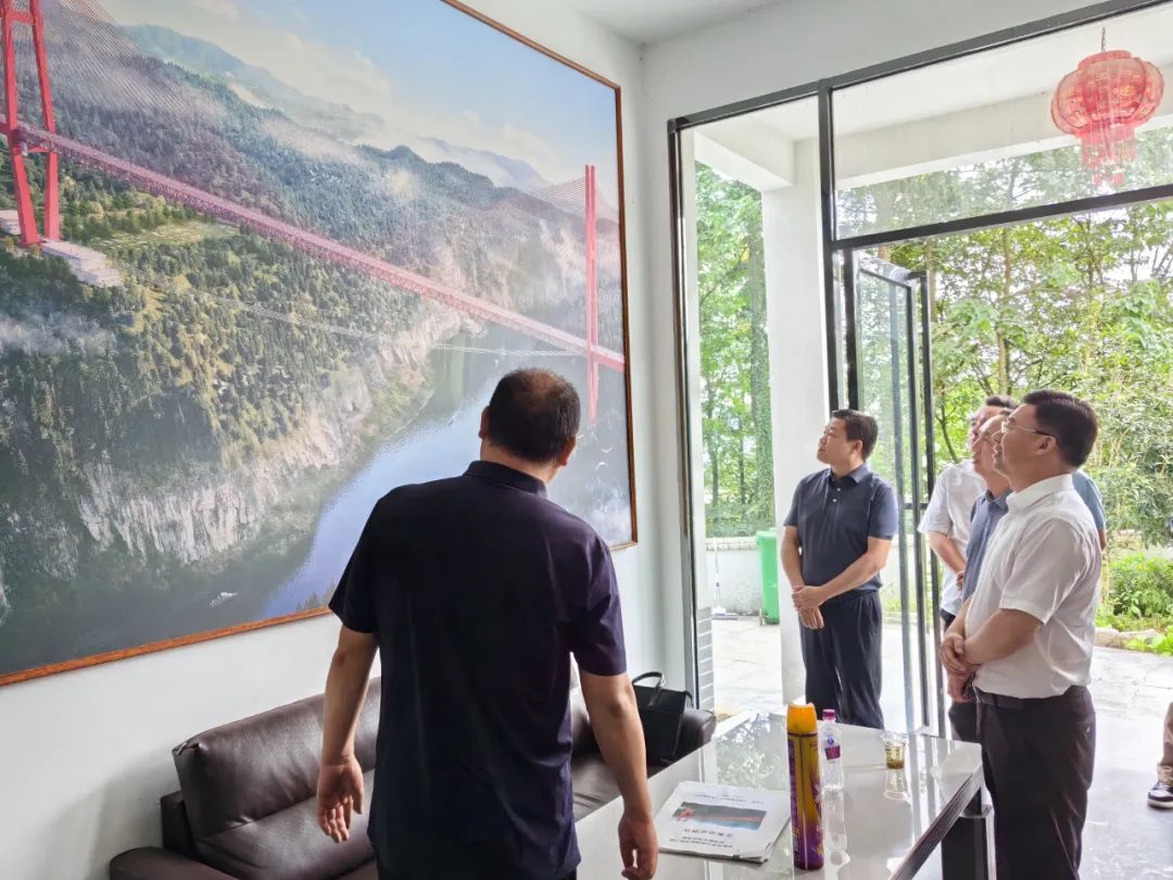 省纪委省监委派驻厅纪检监察组高度重视贵州桥旅融合发展精准监督